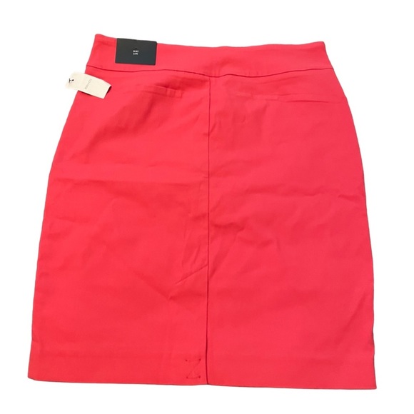 Rw&co Skirt in Coral color- Size Medium - Stretch NWT - Picture 2 of 8